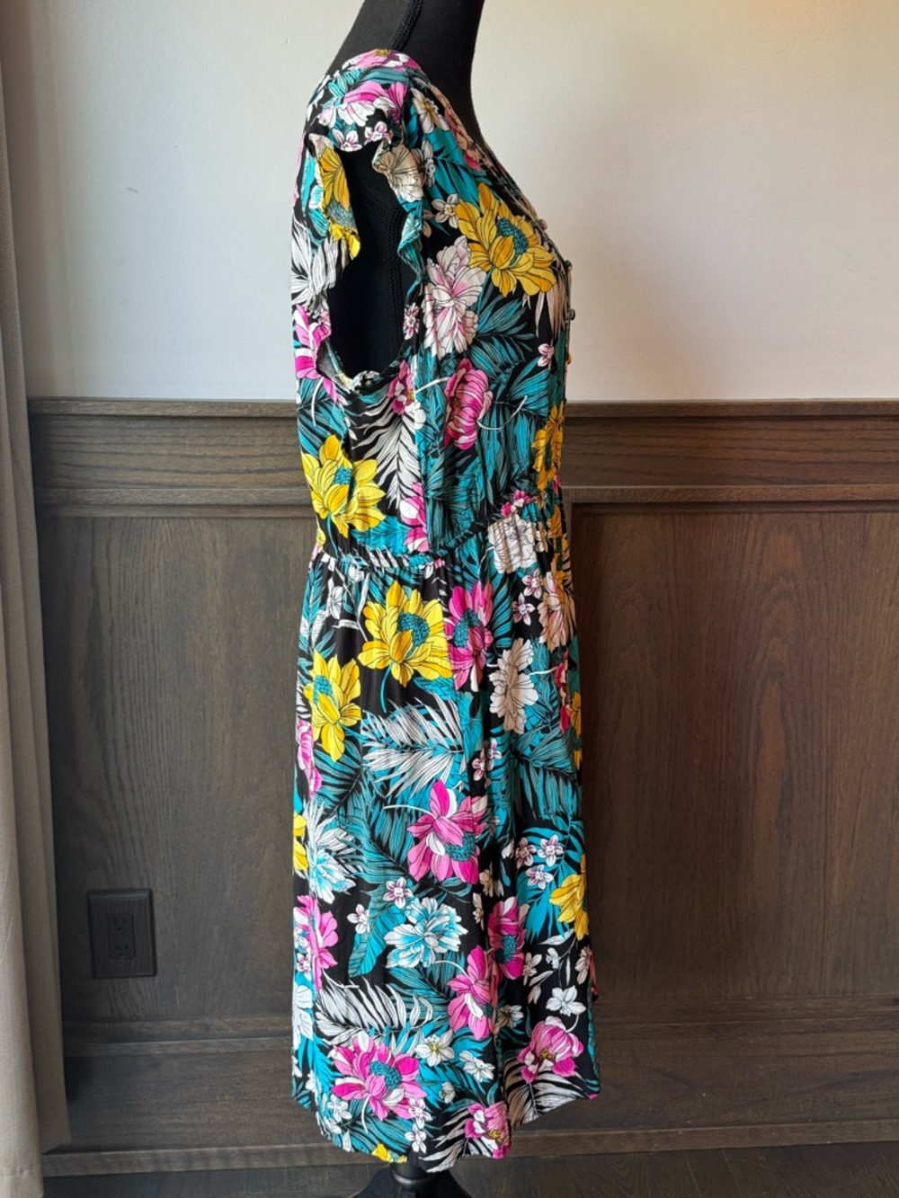a.n.a Black Floral V-Neck Midi Dress with Yellow & Teal Blooms 16 EUC - Picture 5 of 7